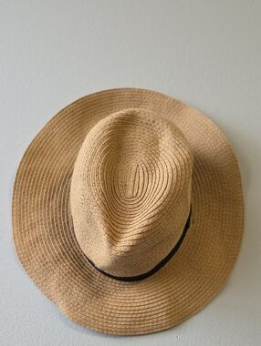 Reitmans Tan Straw Sun Hat with Black Label